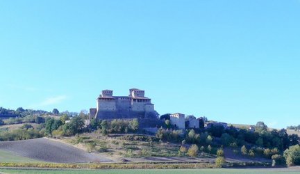 Castello%20Torrechiari.JPG