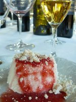 Dessert%20meringue%20%26%20Albana%20passito.JPG