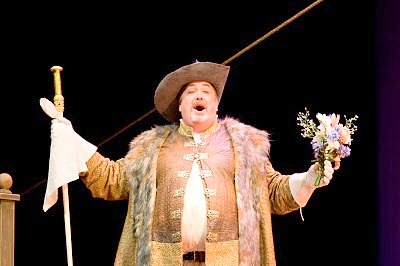 Falstaff w bouquet.jpg