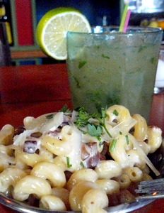 Mac%20%26%20Cheese%2C%20mojito%20at%20Marjorie.JPG