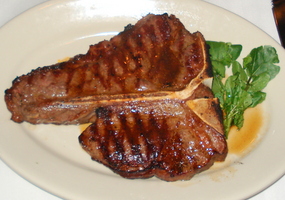 Porterhouse%20at%20Mortons.JPG