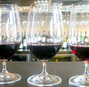 Red%20wine%20glasses.jpg