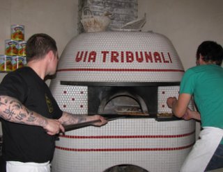 Tribunali%20oven%20ext.jpg