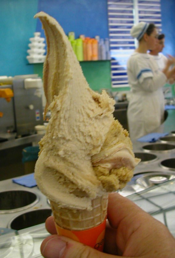 Gelato caffe hazelnut.jpg