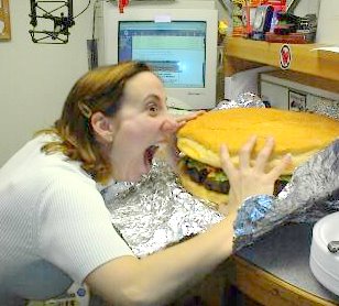 http://www.cornichon.org/archives/Giant%20burger.jpg